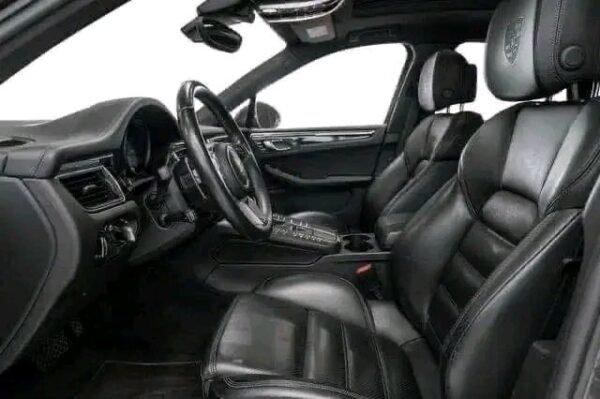 Porsche Macan S – Image 26
