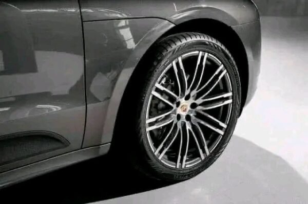 Porsche Macan S – Image 19