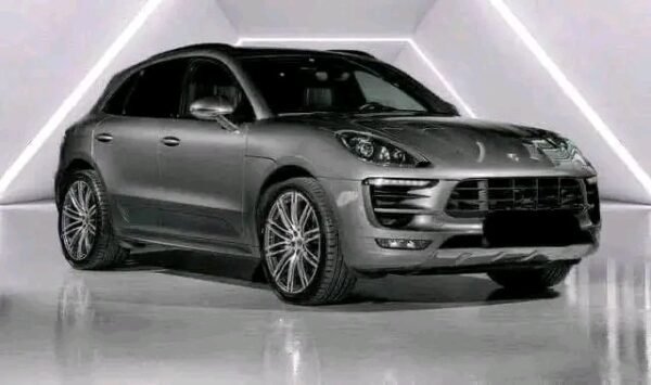 Porsche Macan S – Image 17