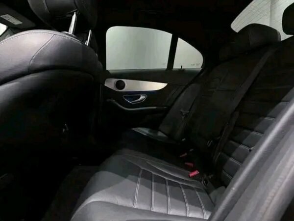 Mercedes-Benz C-Class – Image 5