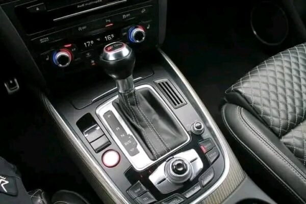 Audi SQ5 – Image 8