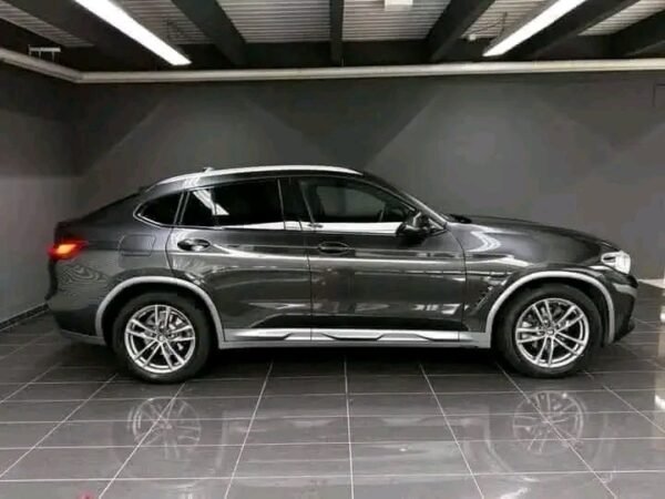 BMW X4 xDrive – Image 13