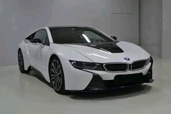 BMW i8 374 PS – Image 2
