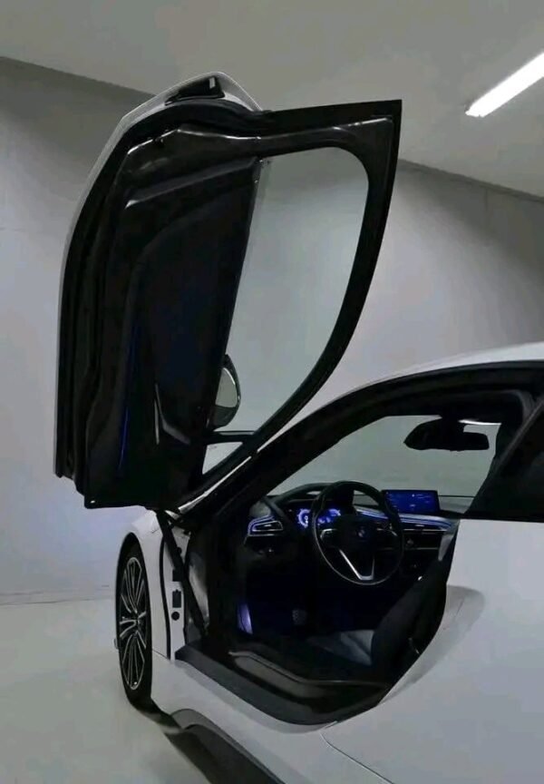 BMW i8 374 PS – Image 18