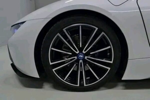 BMW i8 374 PS – Image 3
