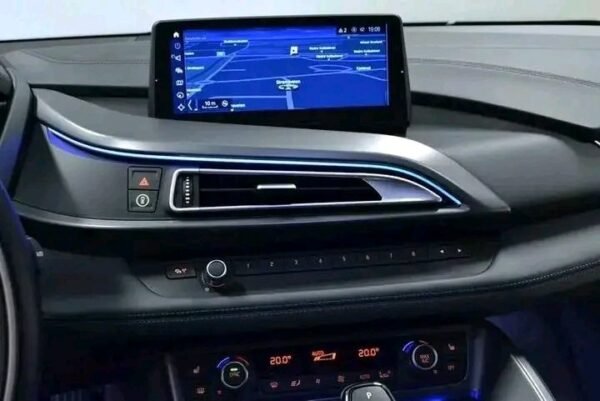 BMW i8 374 PS – Image 17
