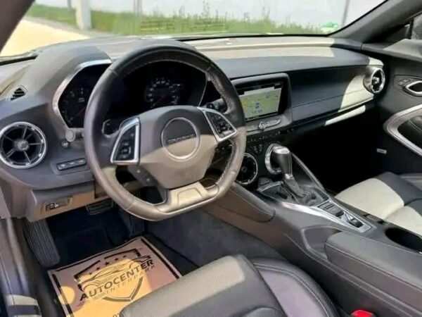 Chevrolet Camaro Coupé – Image 25