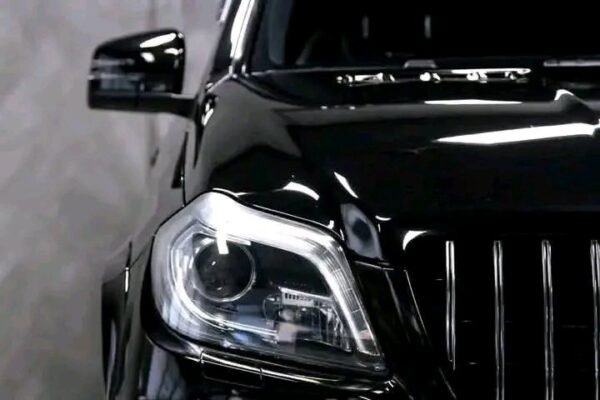 Mercedes-Benz GL – Image 9