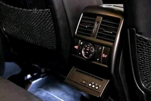 Mercedes-Benz GL – Image 10