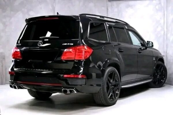 Mercedes-Benz GL – Image 20