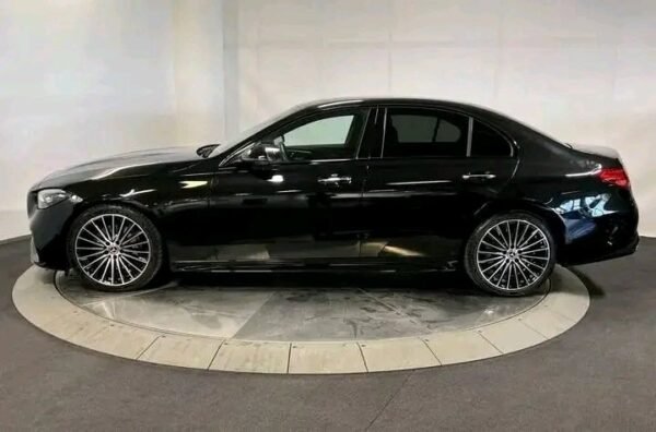 Mercedes-Benz C-Class – Image 6
