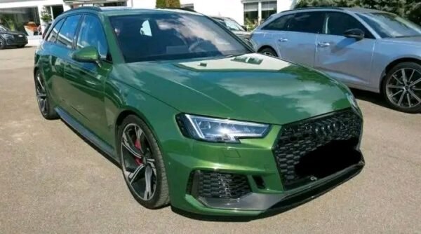 Audi RS4 Avant Quattro