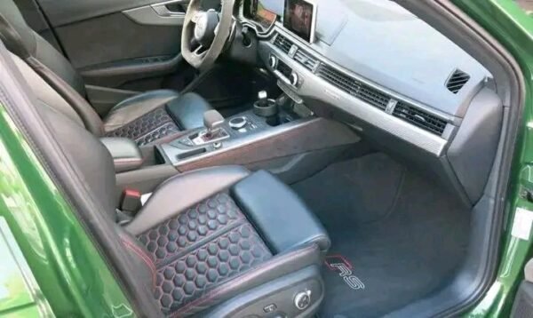 Audi RS4 Avant Quattro – Image 3