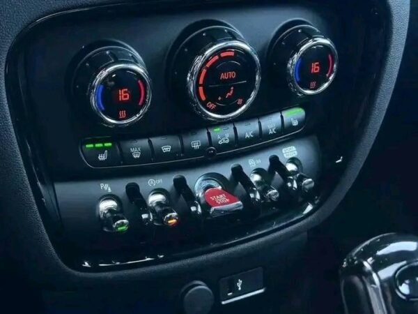 MINI Cooper – Image 4
