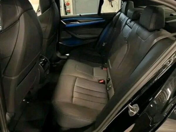 BMW 530eA – Image 15