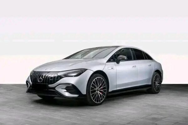 Mercedes-Benz EQC – Image 14