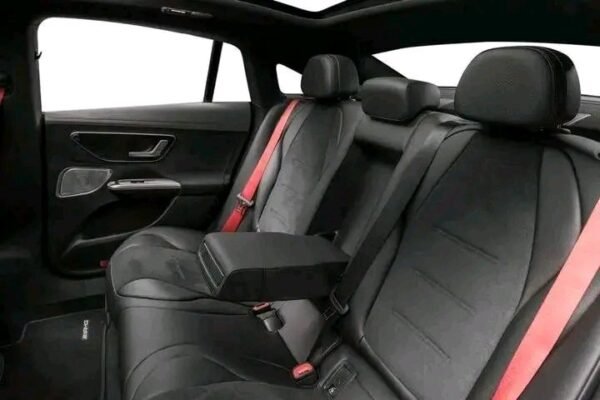 Mercedes-Benz EQC – Image 2