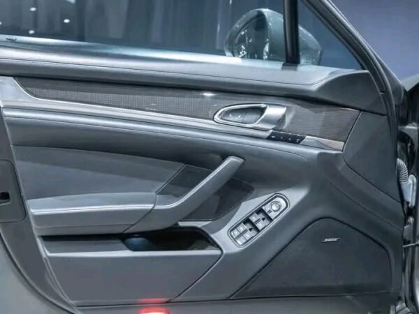 Porsche Panamera – Image 14