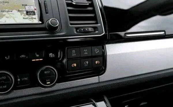 Volkswagen Multivan – Image 4