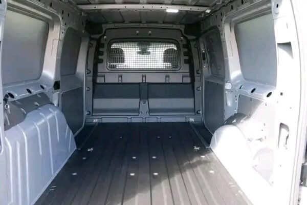 Volkswagen Caddy Maxi – Image 4
