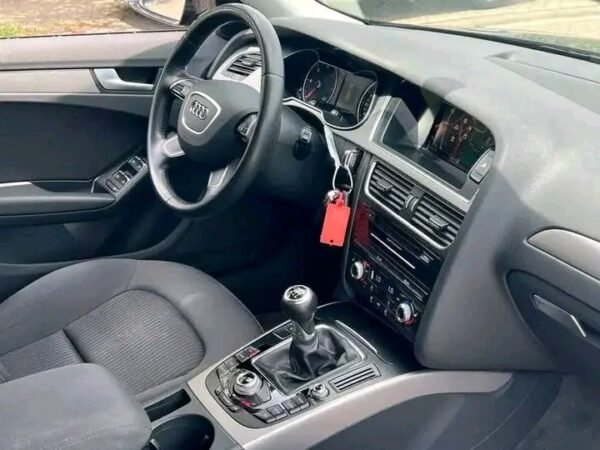 Audi A4 – Image 12