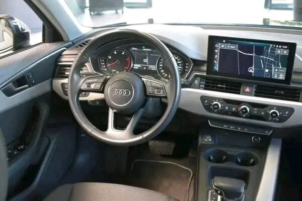 Audi A4 – Image 11