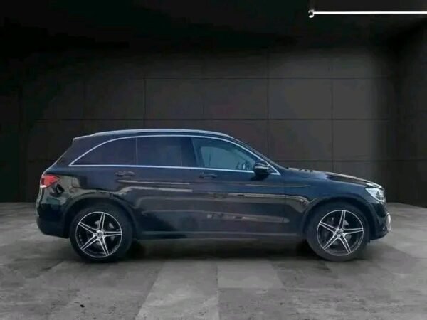 Mercedes-Benz GLC – Image 7
