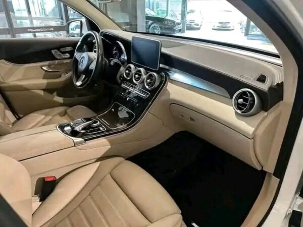 Mercedes-Benz GLC – Image 3
