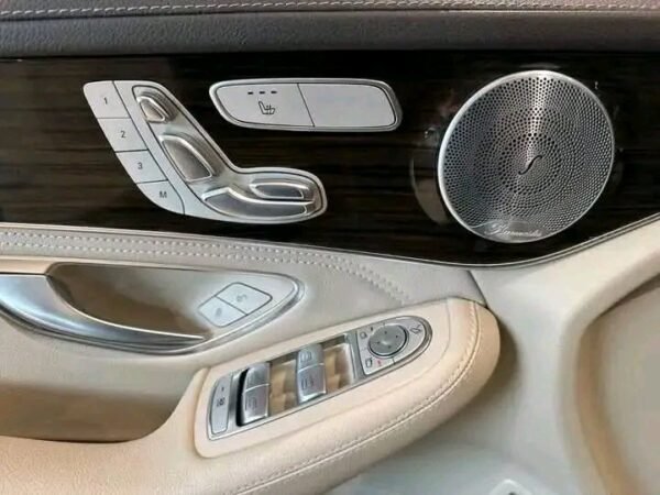 Mercedes-Benz GLC – Image 17