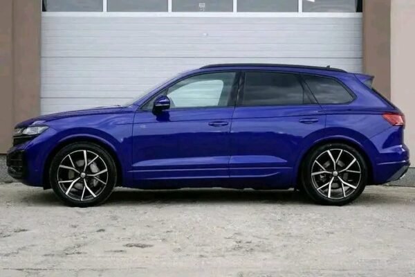 Volkswagen Touareg – Image 7