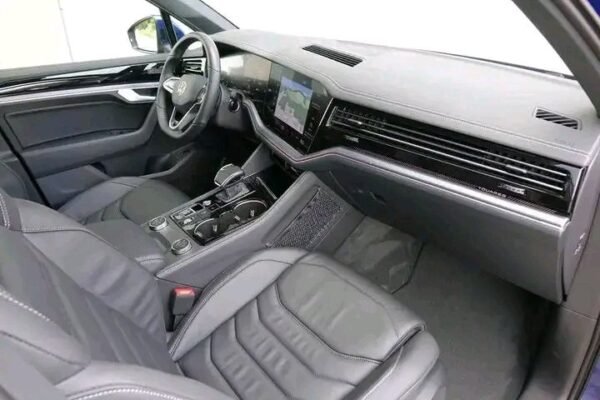 Volkswagen Touareg – Image 2