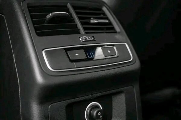 Audi RS5 – Image 38