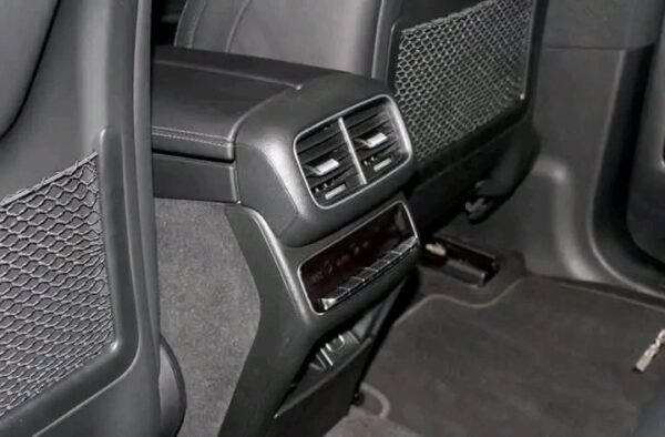 Mercedes-Benz GLE 350 – Image 27