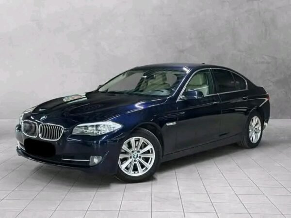BMW 5 Series – Image 18