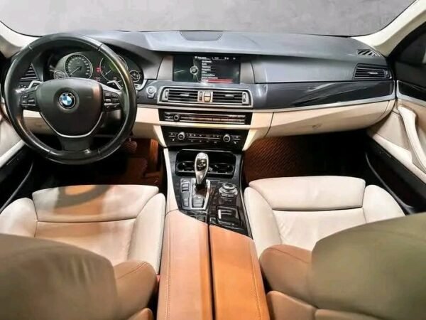 BMW 5 Series – Image 6