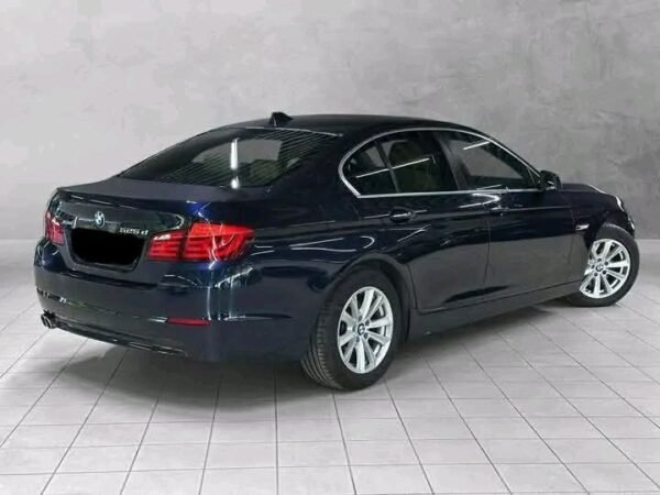 BMW 5 Series – Image 12