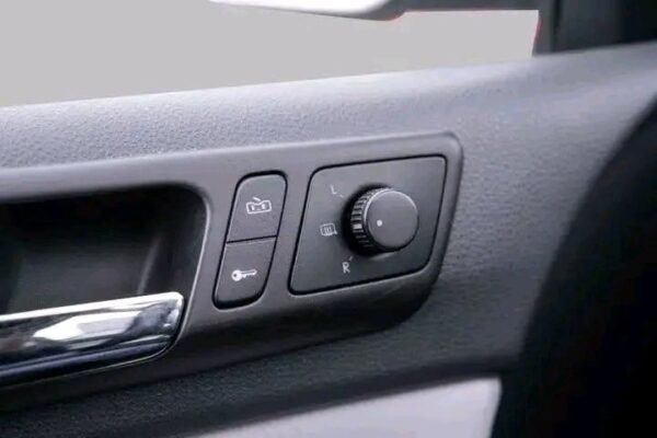 Volkswagen Polo – Image 4
