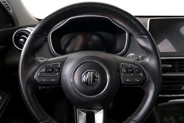 MG EHS Plug-in Hybrid Luxury – Image 20