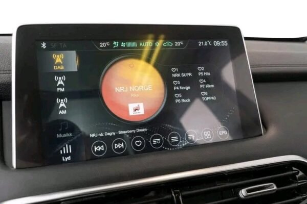 MG EHS Plug-in Hybrid Luxury – Image 4