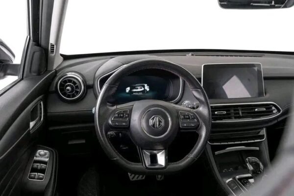 MG EHS Plug-in Hybrid Luxury – Image 24