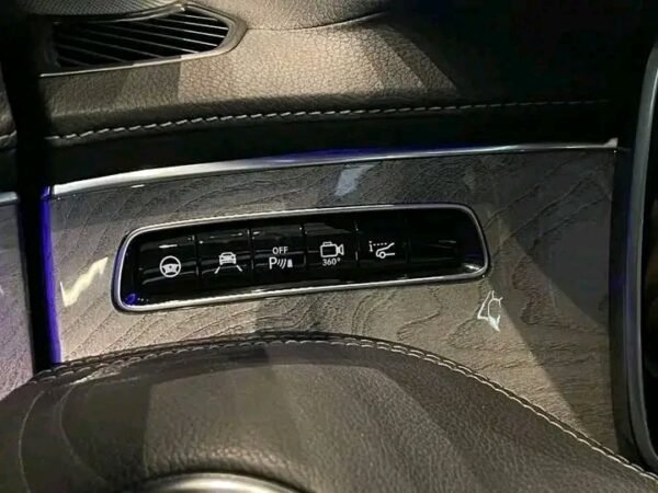 Mercedes-Benz S500 Coupe – Image 12