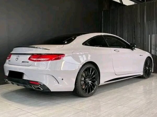Mercedes-Benz S500 Coupe – Image 16