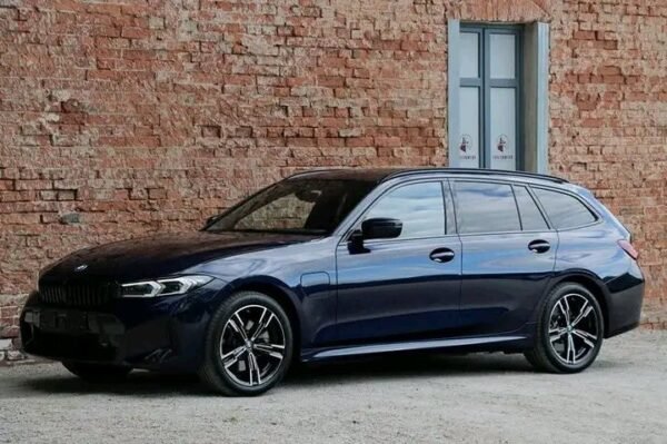 BMW 330e xDrive – Image 31