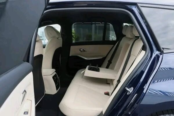 BMW 330e xDrive – Image 6