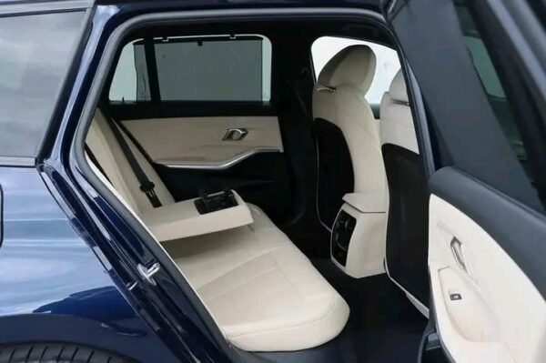 BMW 330e xDrive – Image 20