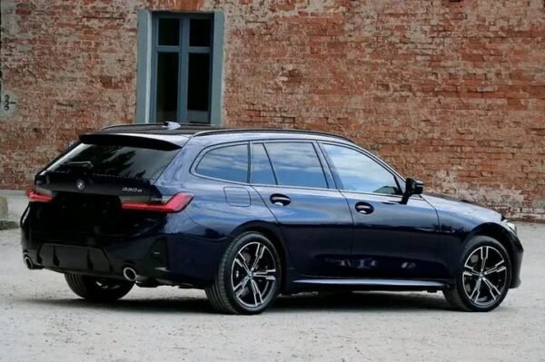 BMW 330e xDrive – Image 32
