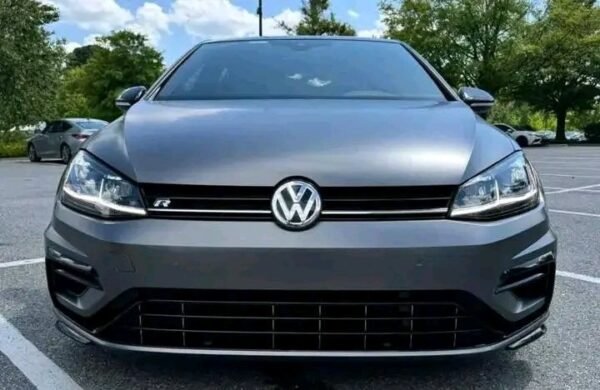 Volkswagen Golf R