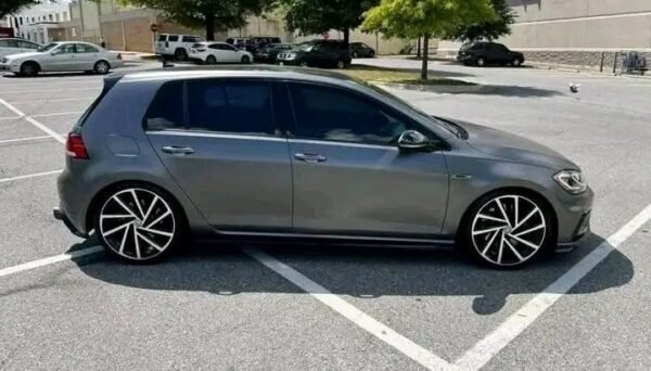 Volkswagen Golf R – Image 8