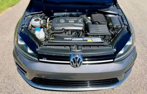 Volkswagen Golf R – Image 3