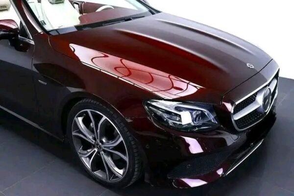 Mercedes-Benz E-Class – Image 13